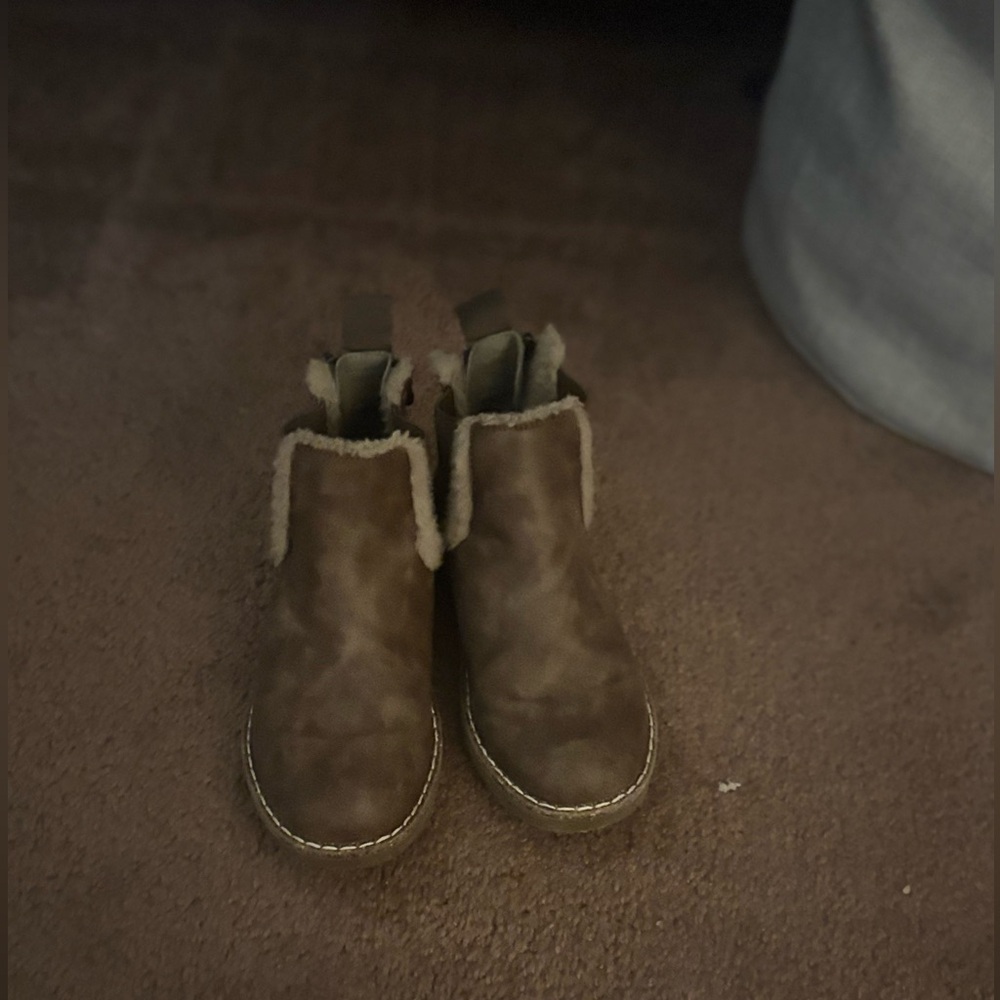 blowfish, booties in brown EUC - Picture 2 of 4